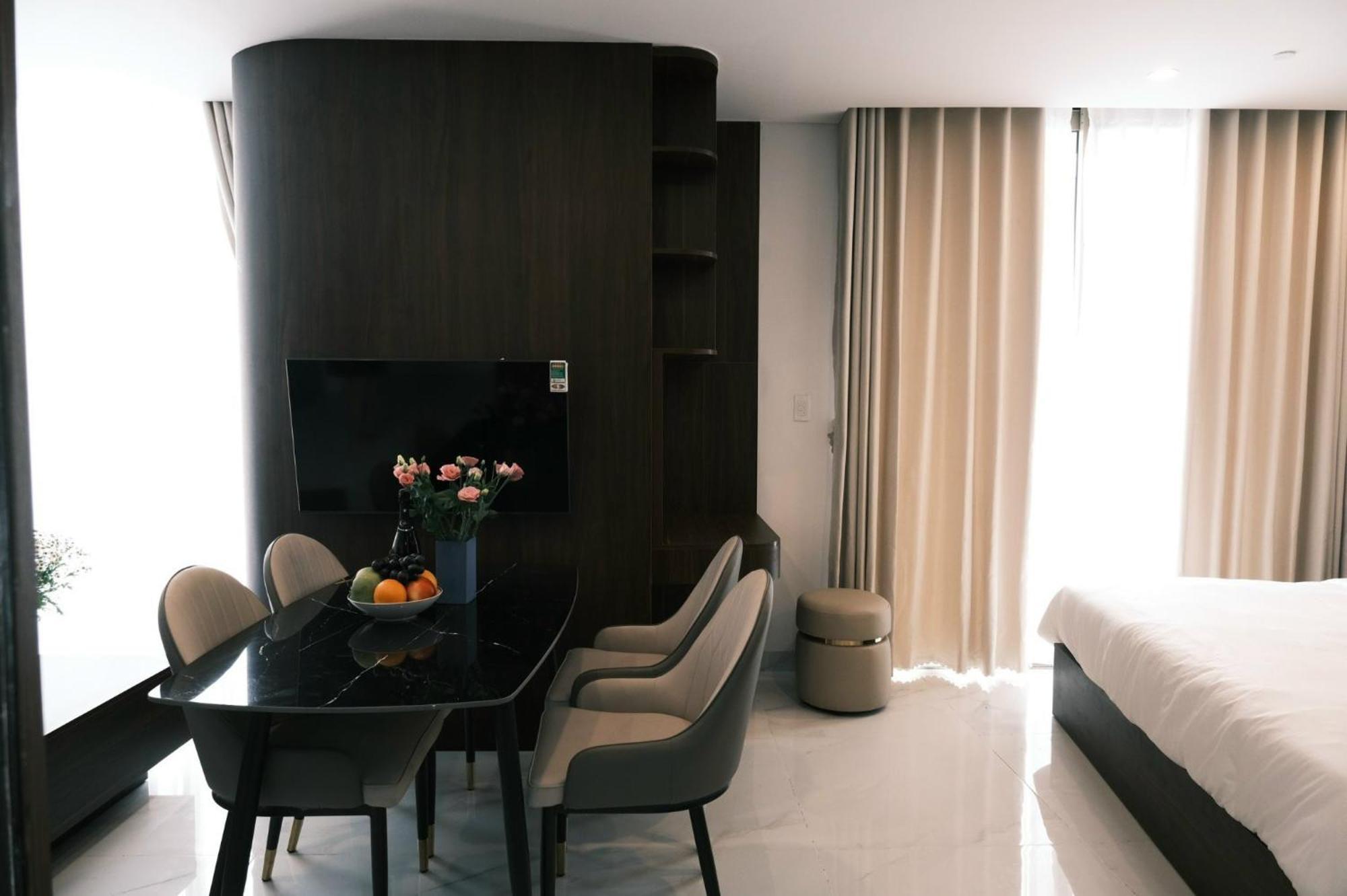 Bach Dang Complex Apartment